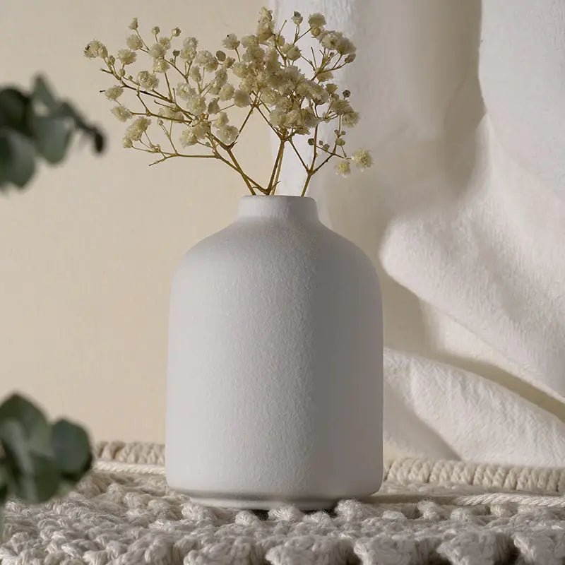 Simple Ceramic Vase - EMBER-HOME
